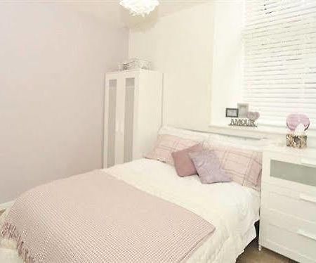Union Square Apartments Aberdeen Extérieur photo